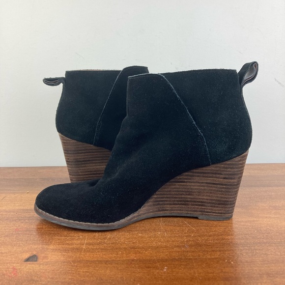 Lucky Brand Yezzah Black Suede Wedge Ankle Bootie Boots Women’s Size 10M. - Picture 7 of 12